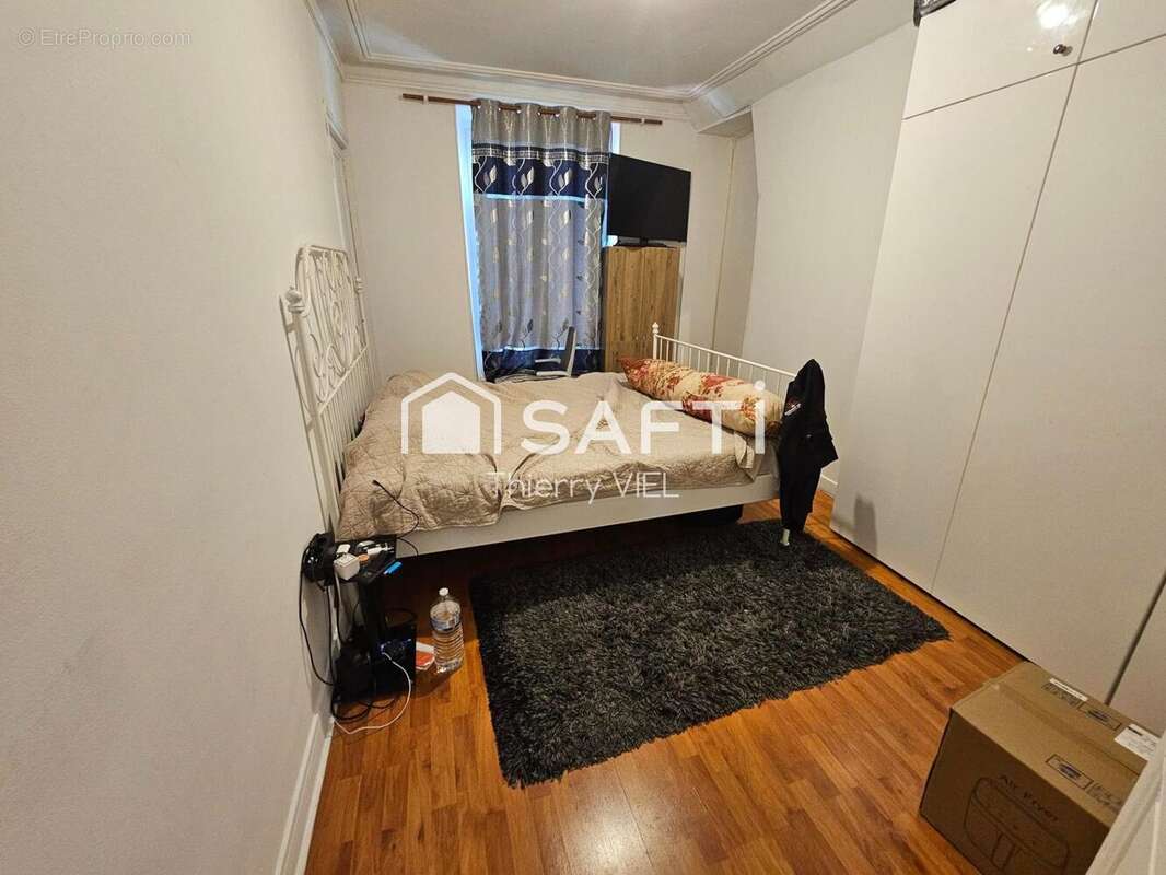 Photo 3 - Appartement à PARIS-18E