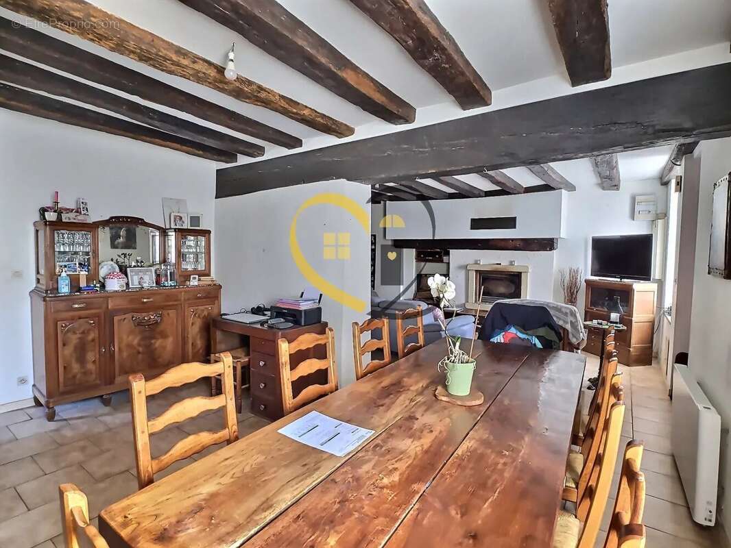 Maison à MENETOU-SALON