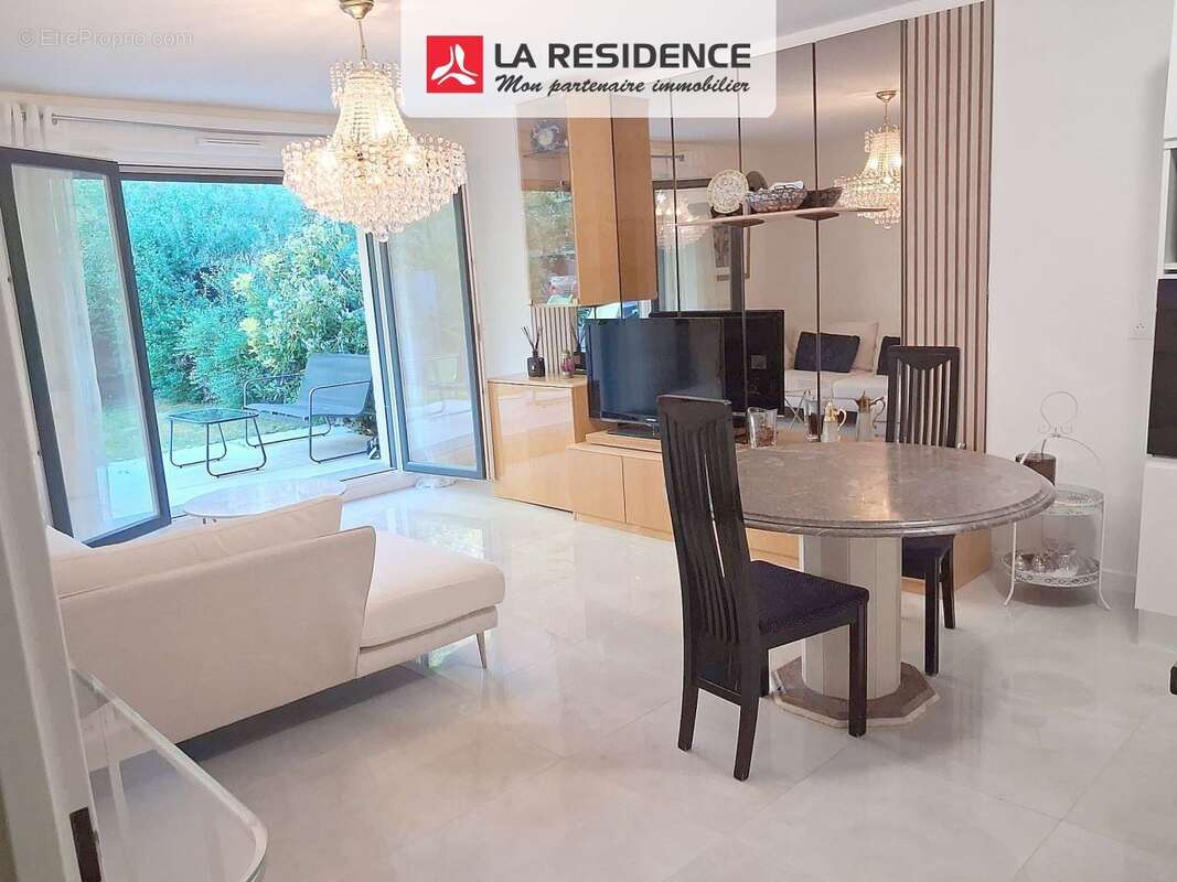 Appartement à PLAISIR