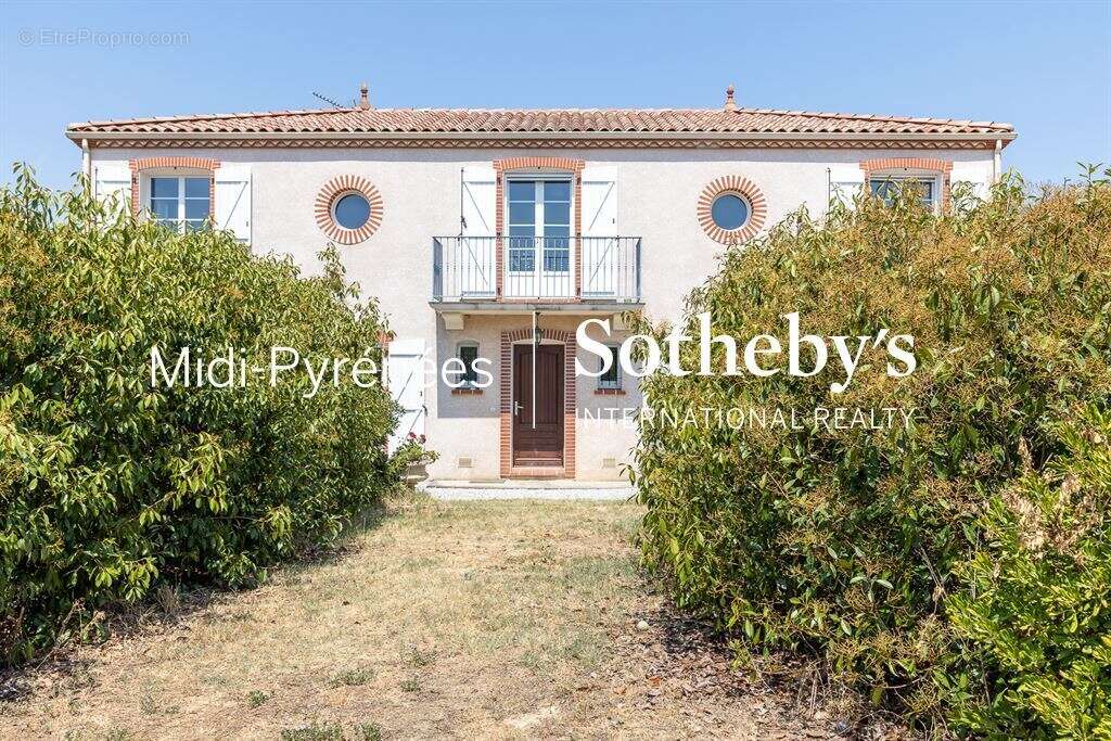 Belle maison de famille+ terrain constructible - photo 4