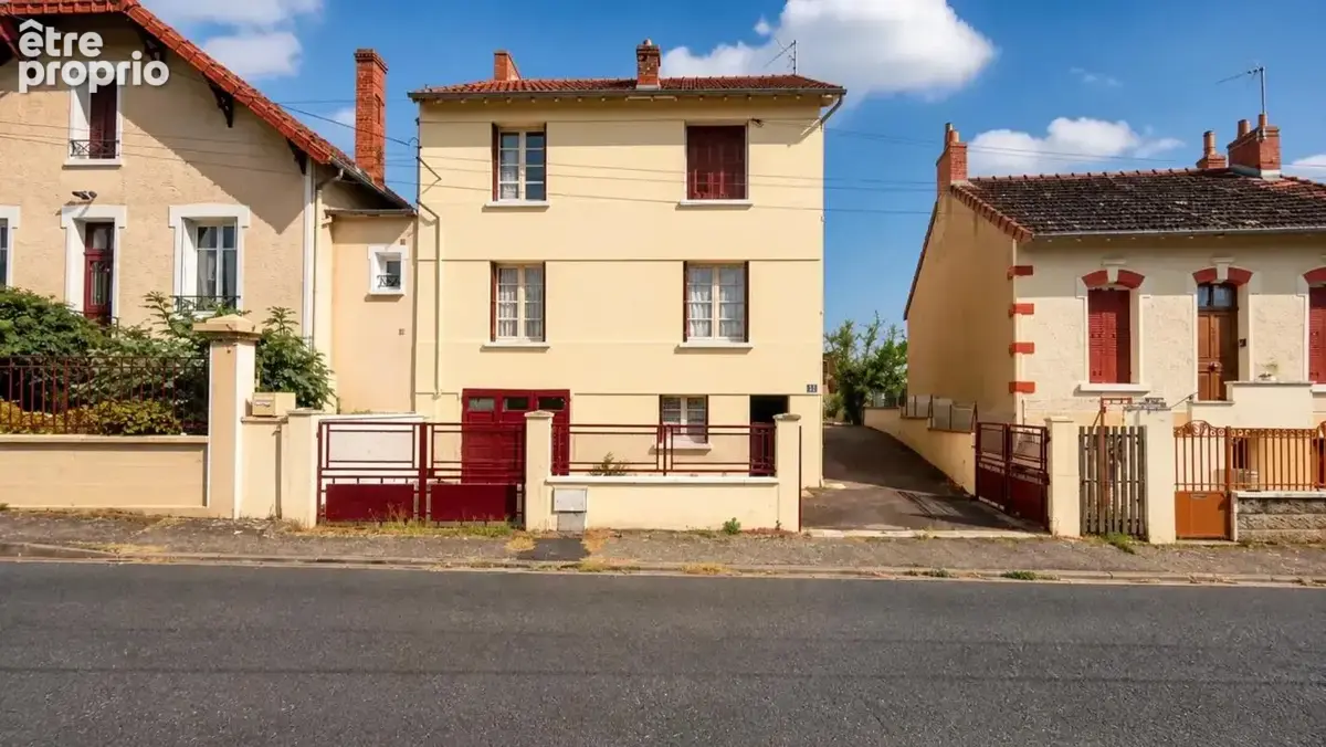 Maison à MONTLUCON