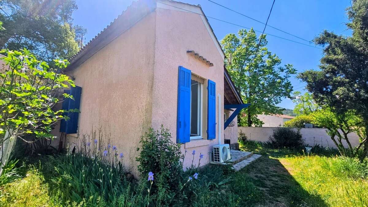 Maison à NANS-LES-PINS