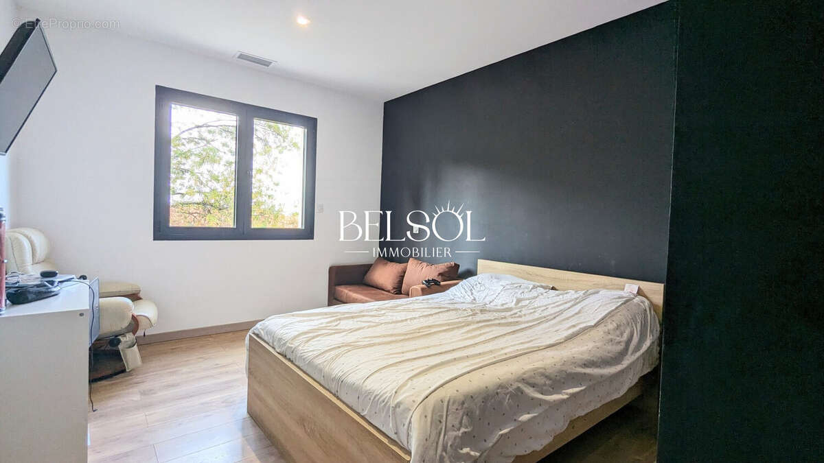 Maison à VILLELONGUE-DELS-MONTS