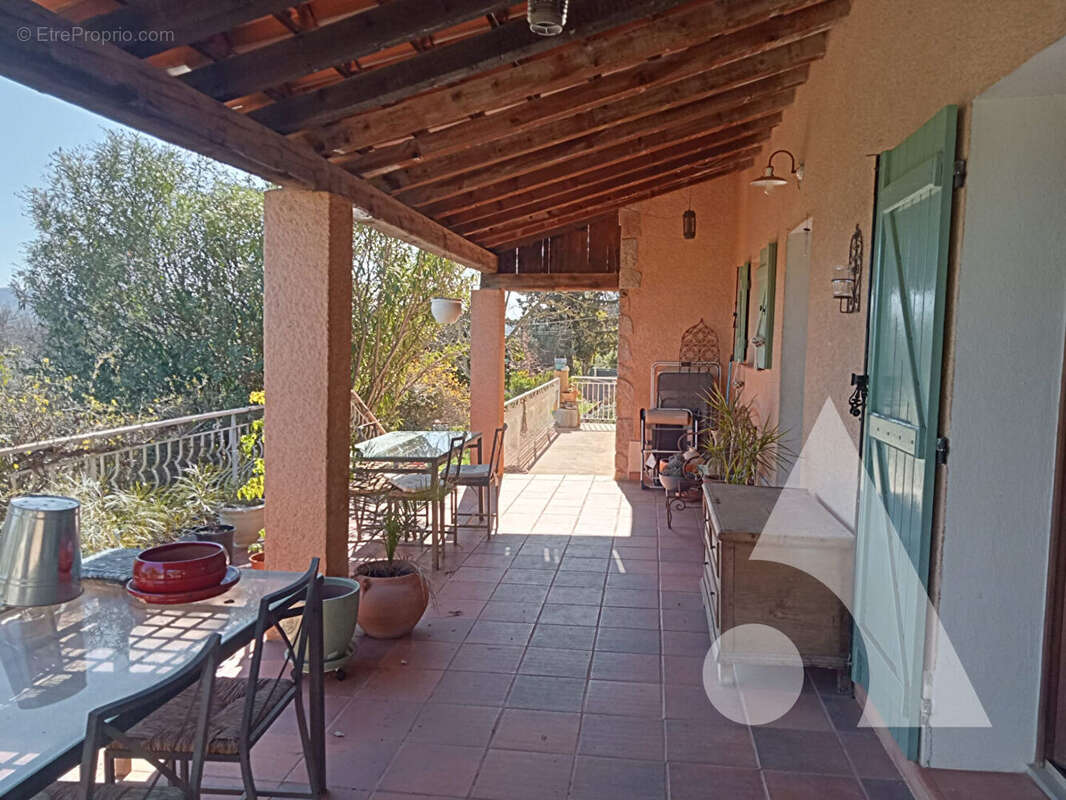 Maison à LE CANNET-DES-MAURES