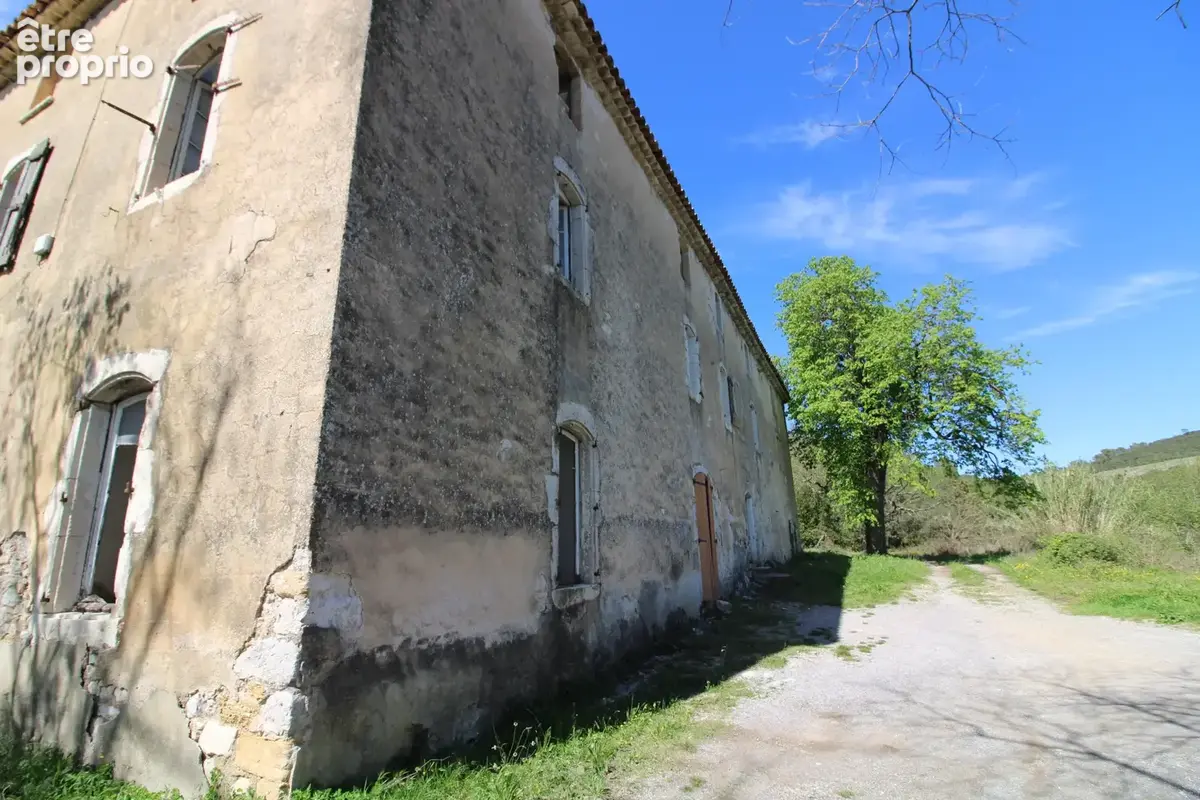 Mas de 2500 m2 sur 26 hectares. - photo 49