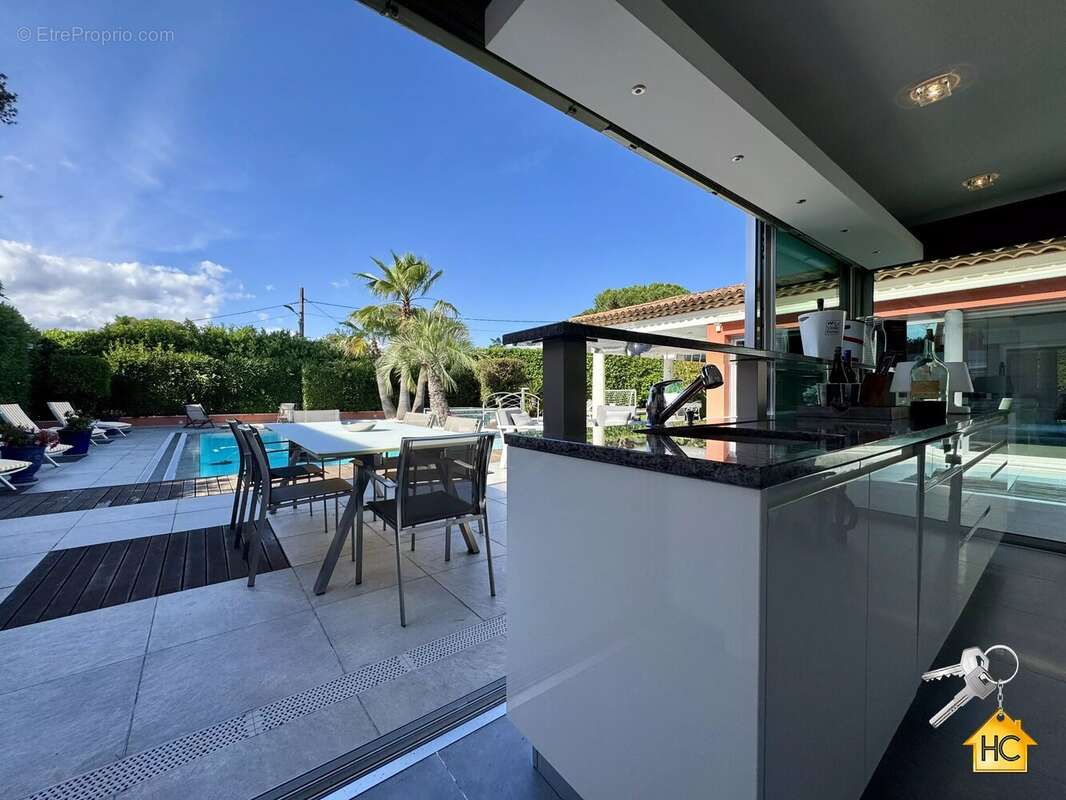 Maison à MOUGINS