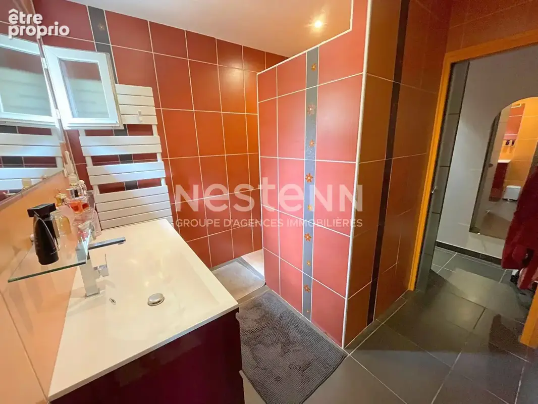 A vendre - Maison Chaumont En Vexin - 5 chambres / 220 m² habitables / 1000 m² terrain - photo 8
