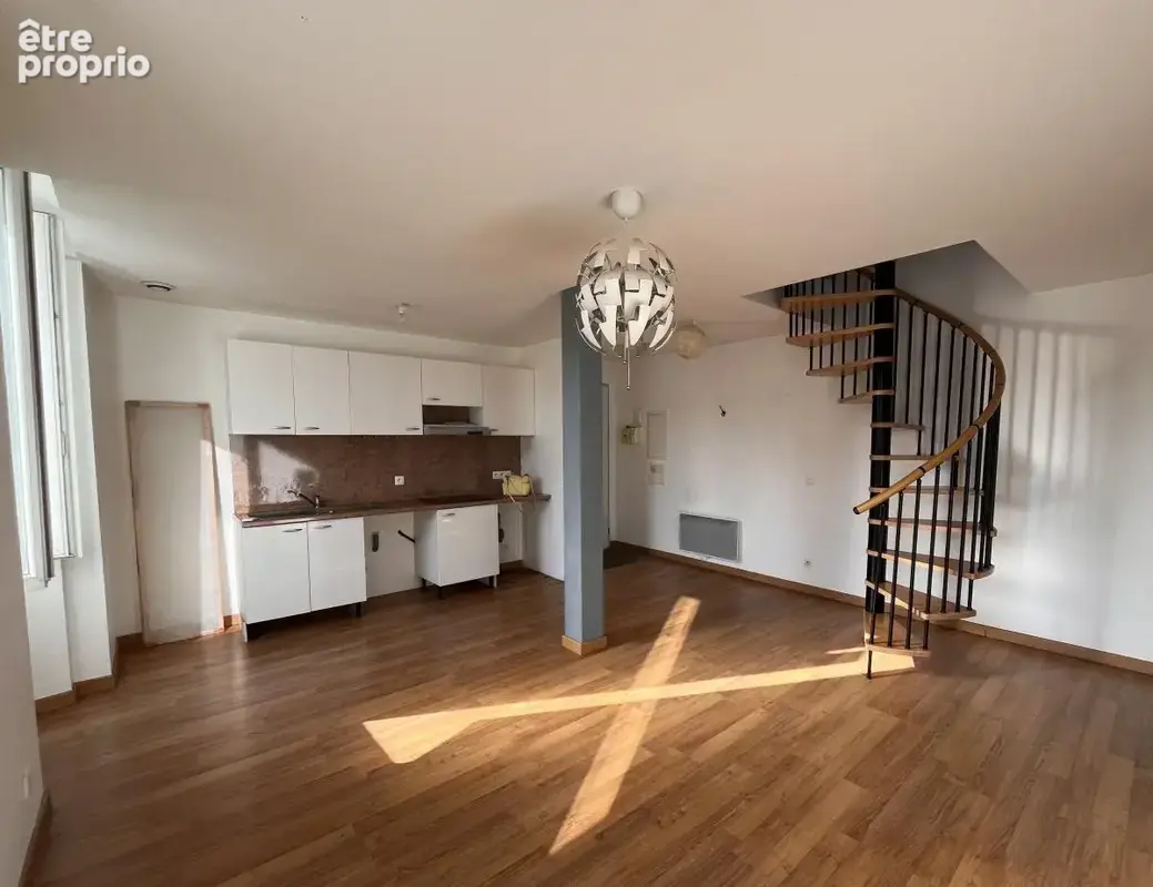 Appartement 76 m² à Tarbes  - photo 1