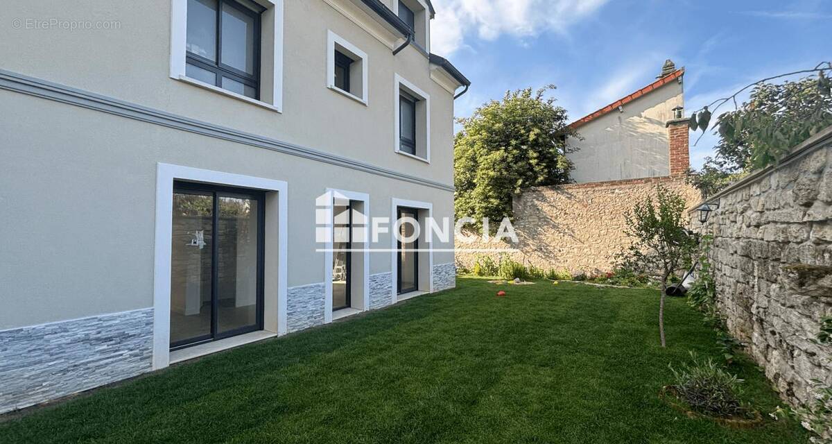 Maison à BOURG-LA-REINE