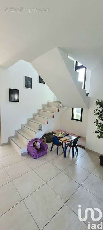 Photo 6 - Maison à OISSEL