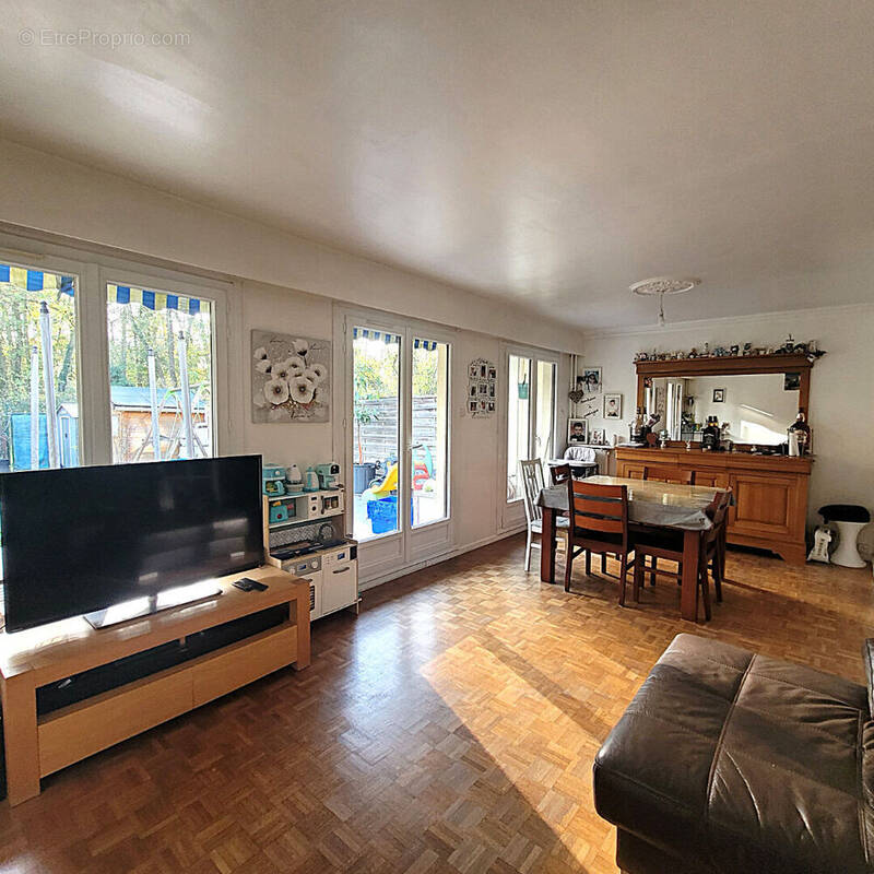 Maison à RIS-ORANGIS