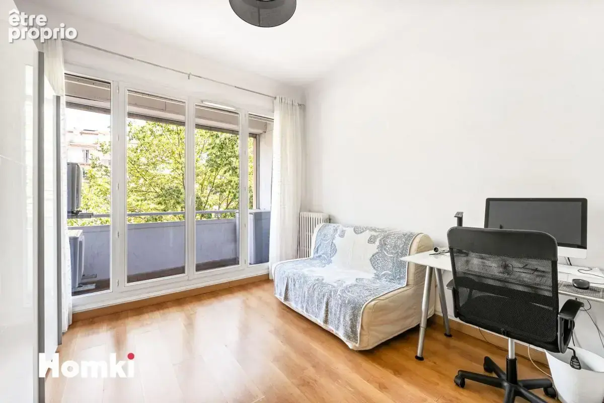 Appartement T4 de 108 m² à Marseille 13008, Avenue du Prado - photo 9