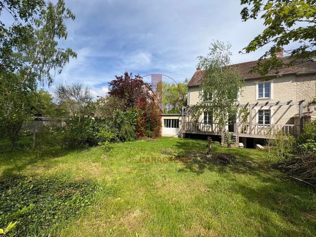 Maison à BOURRON-MARLOTTE