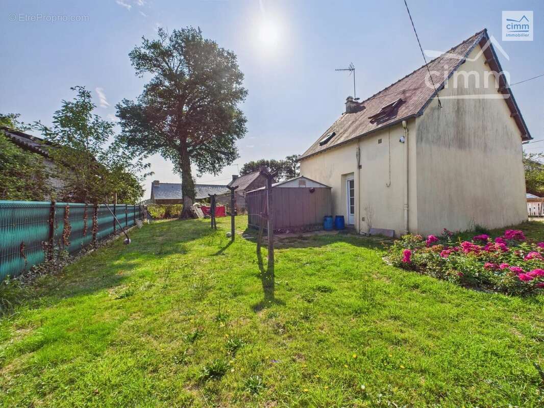 Maison à SIXT-SUR-AFF