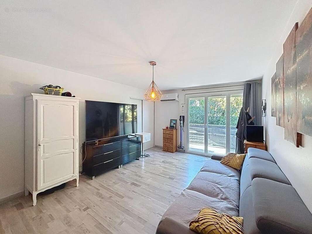 Photo 2 - Appartement à SIX-FOURS-LES-PLAGES