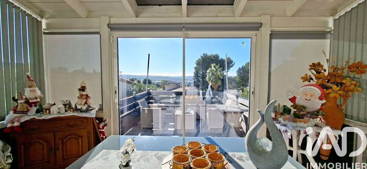 Photo 3 - Maison à VITROLLES