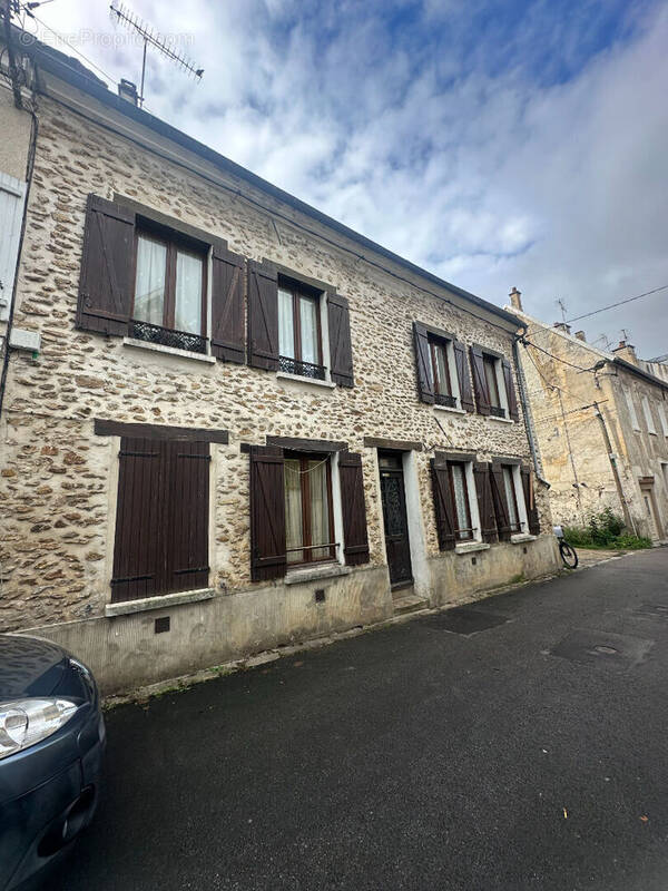 Appartement à COULOMMIERS