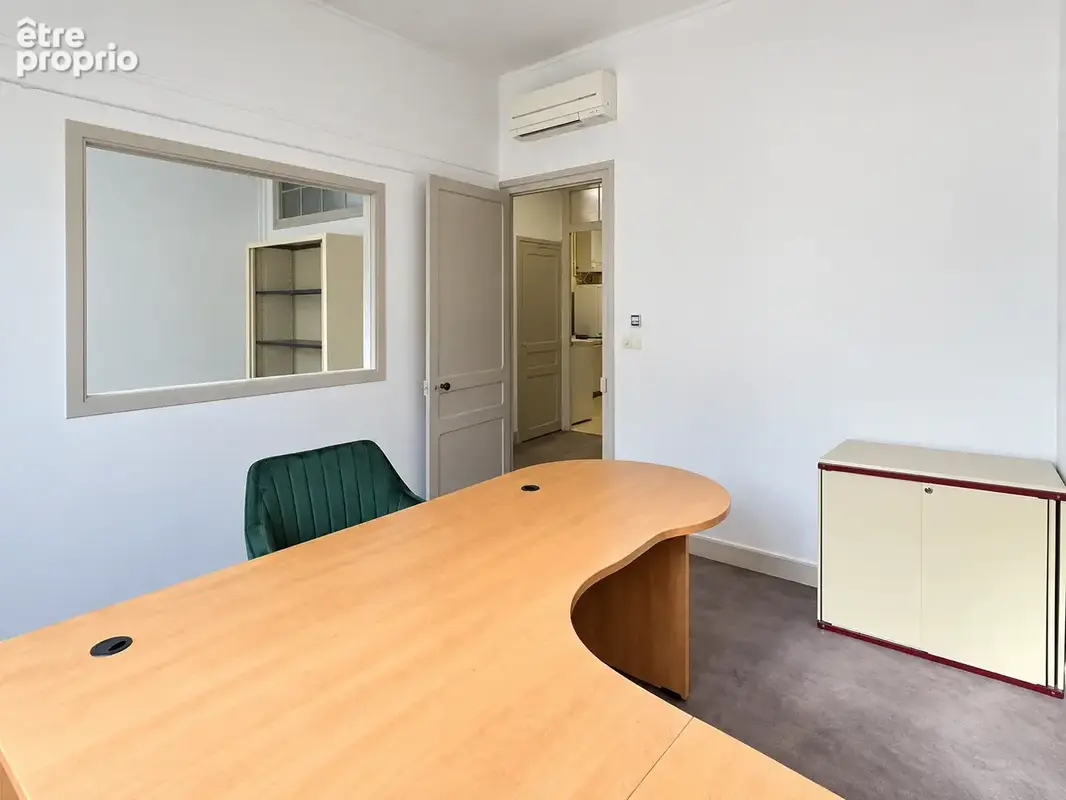 Moulins   hypercentre   appartement t3 de 55 m2 - photo 2