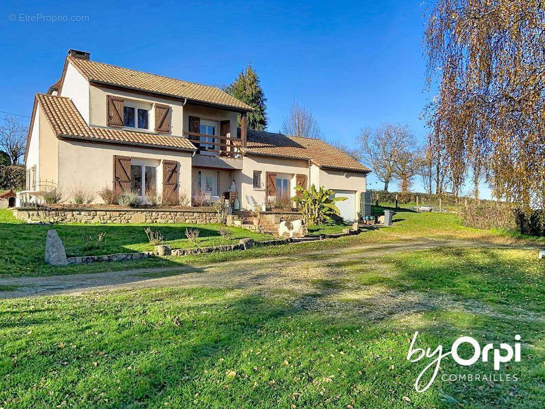 Maison à SAINT-ELOY-LES-MINES