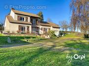 Maison à SAINT-ELOY-LES-MINES