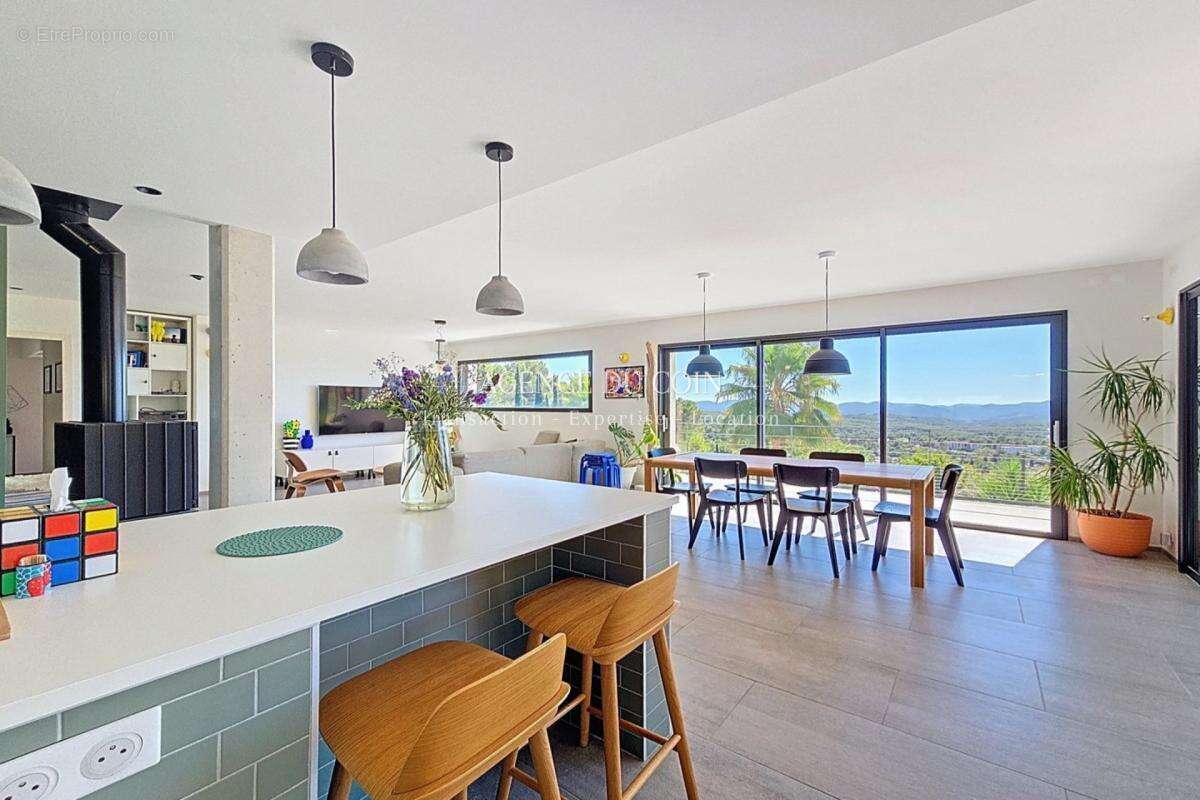 Maison à DRAGUIGNAN