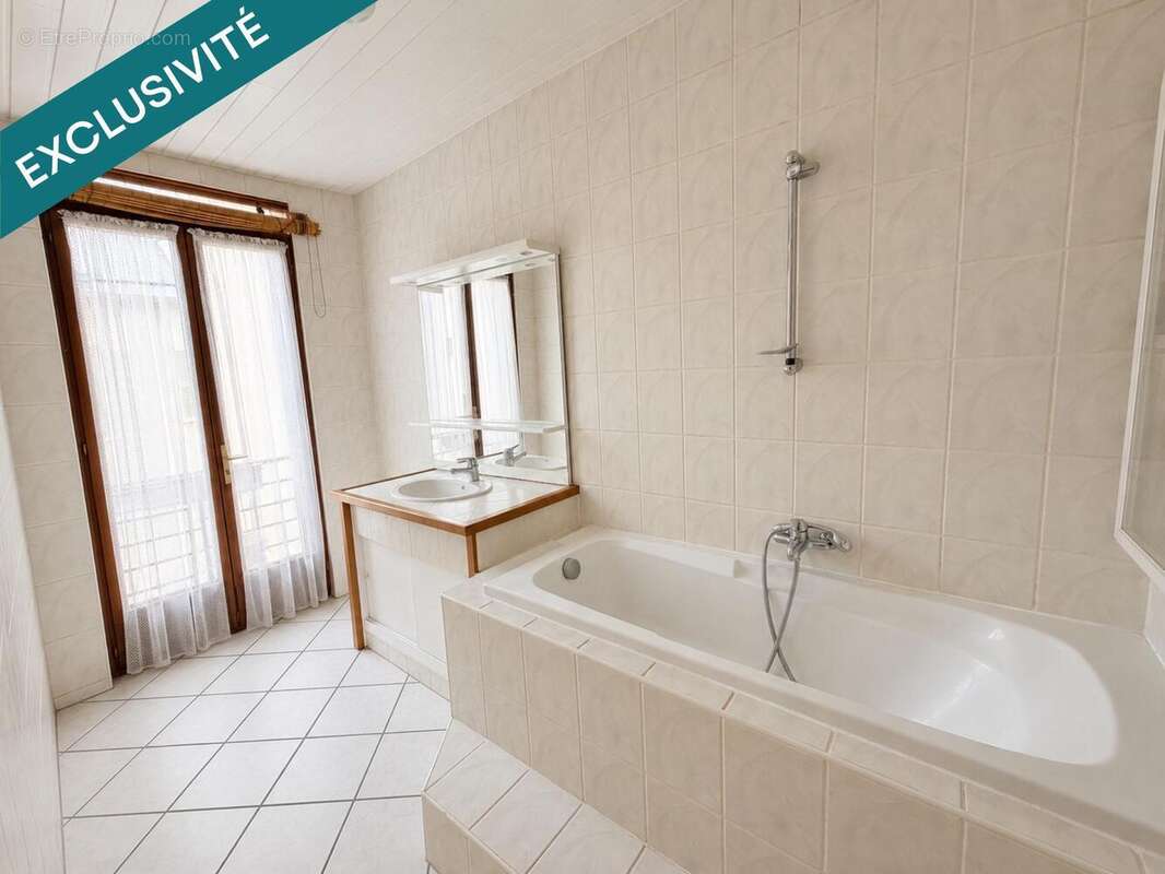 Photo 2 - Appartement à VICHY
