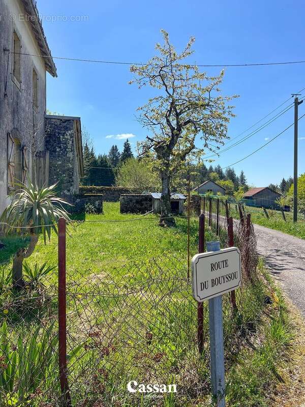 Maison à SAINT-JULIEN-LE-PELERIN