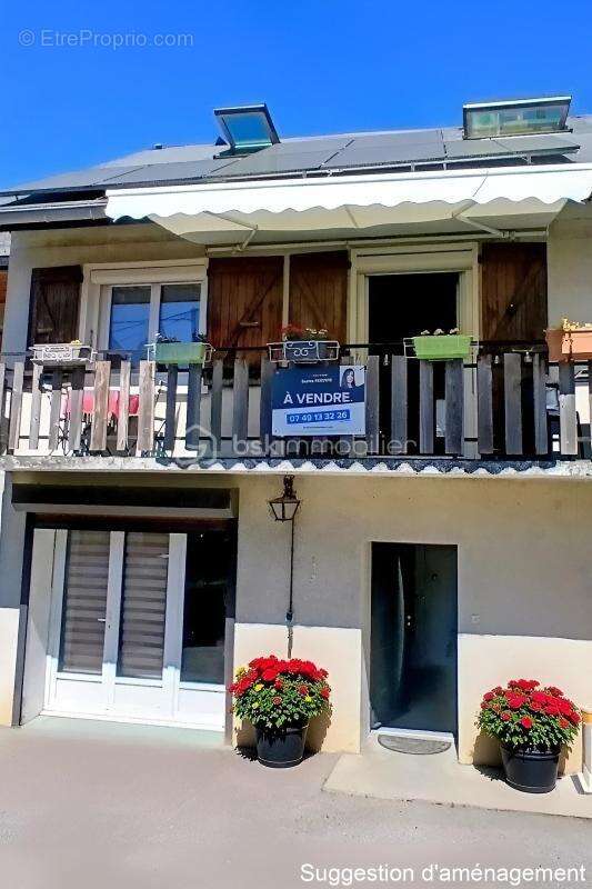 Maison à SONNAZ