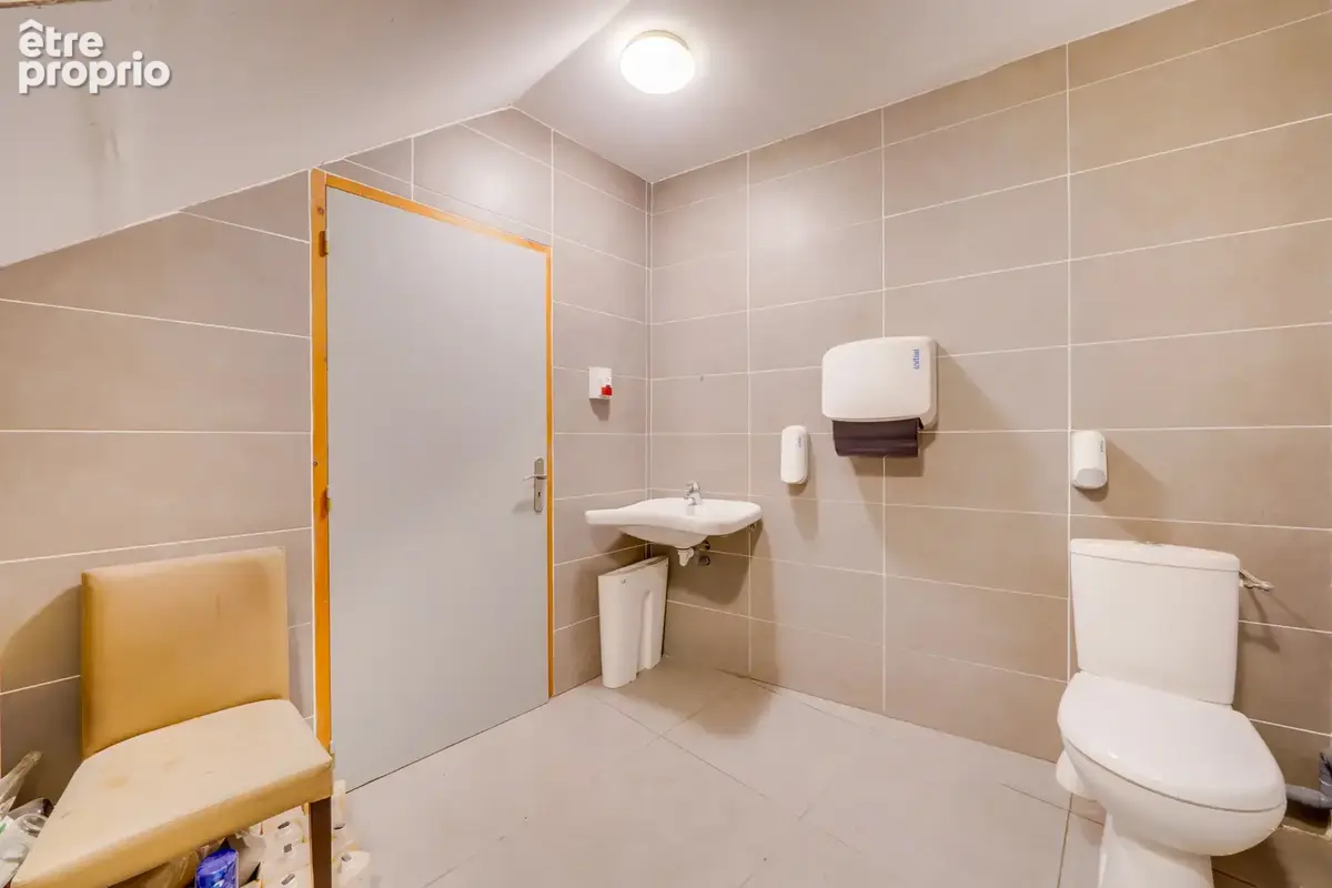 Immeuble mixte de 240m2 - photo 13