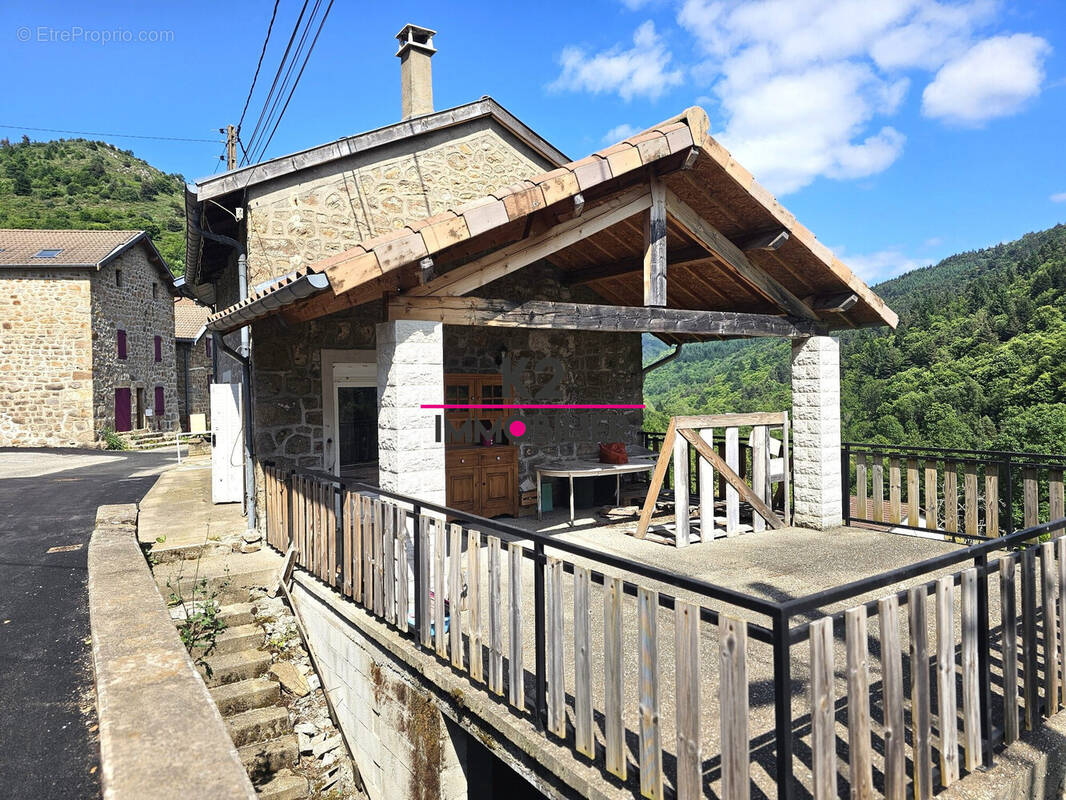 Maison à LE CHAMBON