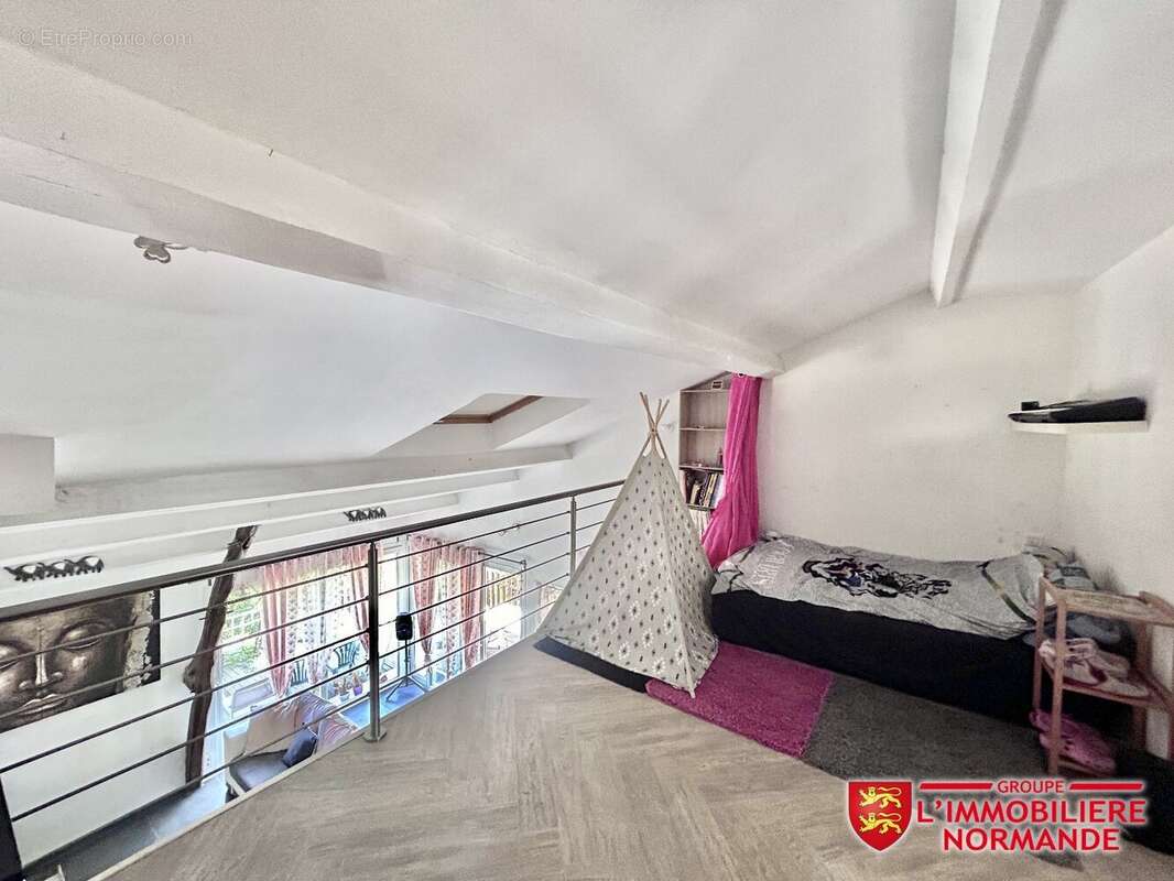 Maison à BONNIERES-SUR-SEINE