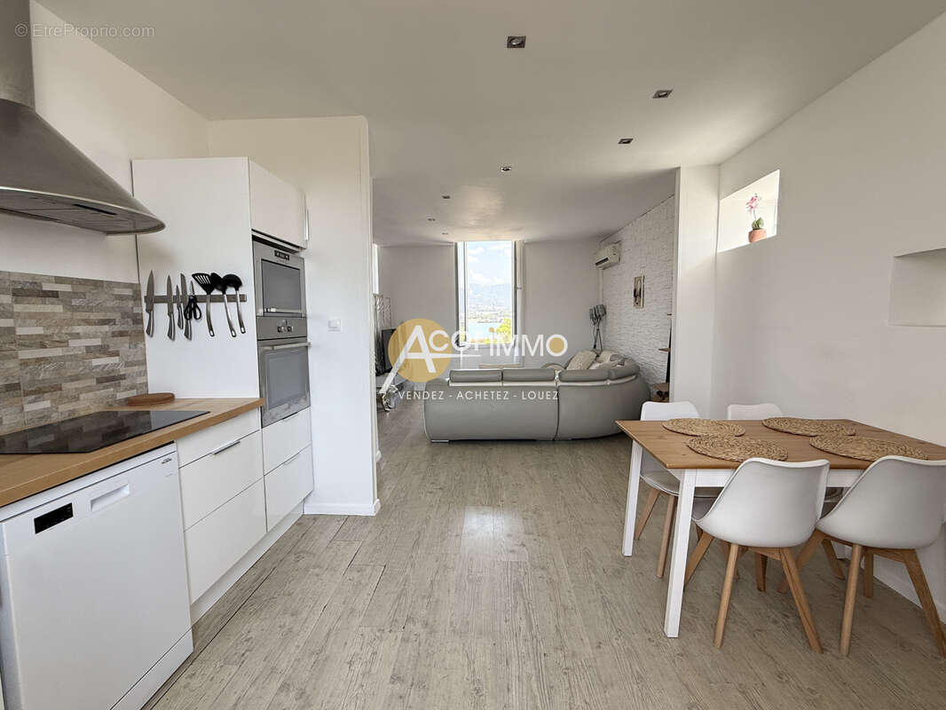 Appartement en duplex de 3 pièces 75m2, vue rade, La Seyne sur mer - photo 3