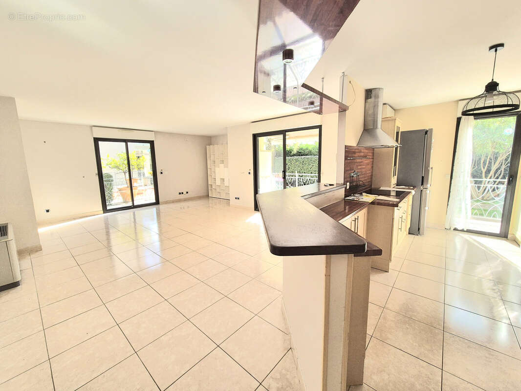 Appartement à HYERES