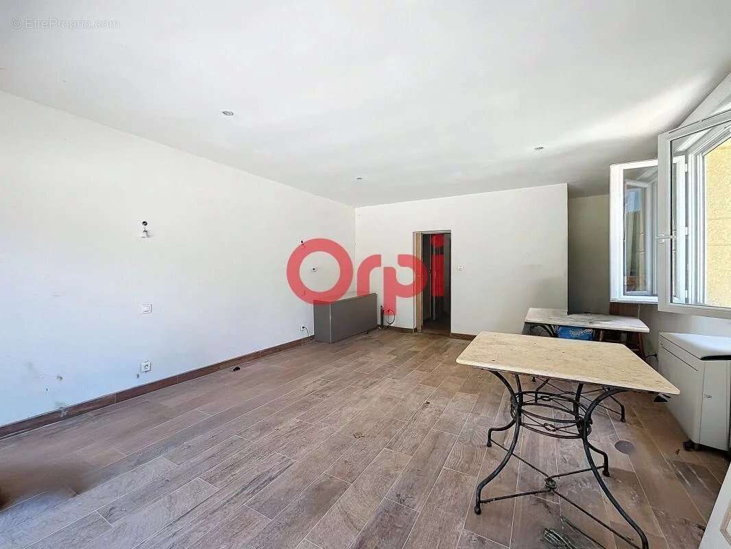 Maison à PLAN-DE-LA-TOUR