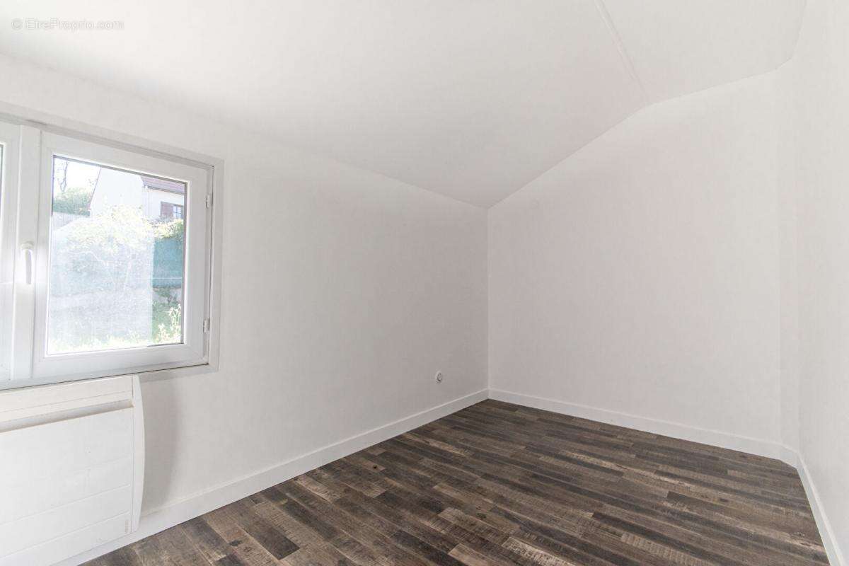 Maison à SAULX-LES-CHARTREUX