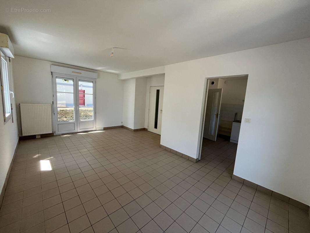 Montreuil-Juigné - T3 en duplex - photo 3
