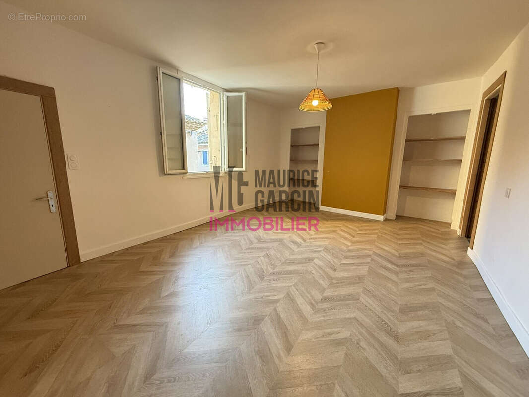 Appartement à MORIERES-LES-AVIGNON