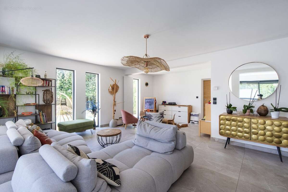 Maison 170 m² à Aix-En-Provence  - photo 6