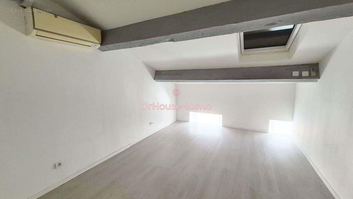 Appartement 70 m² à Marseille-14e  - photo 7
