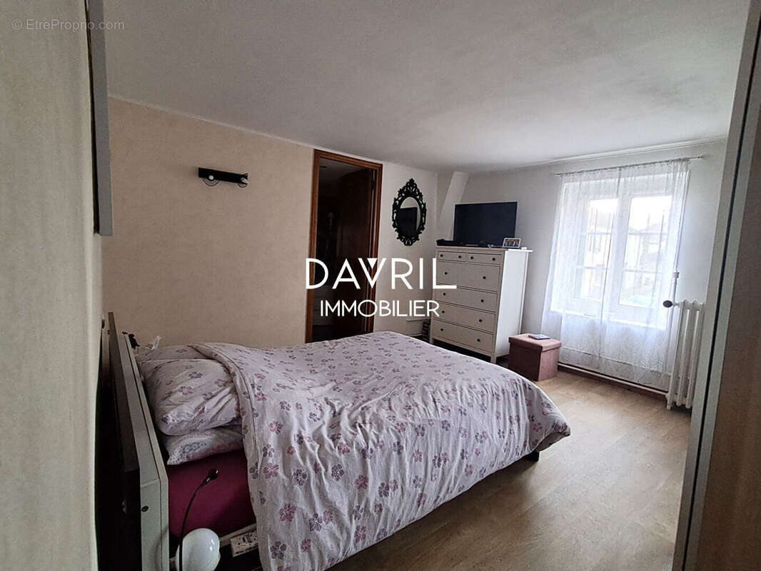 Maison à CONFLANS-SAINTE-HONORINE