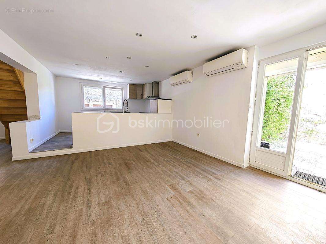 Situation exceptionnelle, tout à pied, Maison 6 pièces 104 m² surface au sol. terrain de 156 m² - photo 3