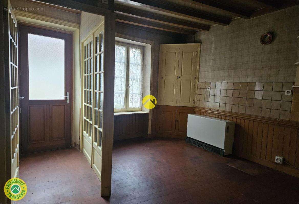 Maison à BIZENEUILLE