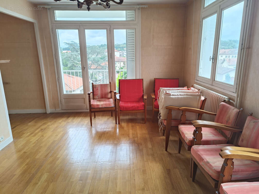 Appartement à ROUSSILLON