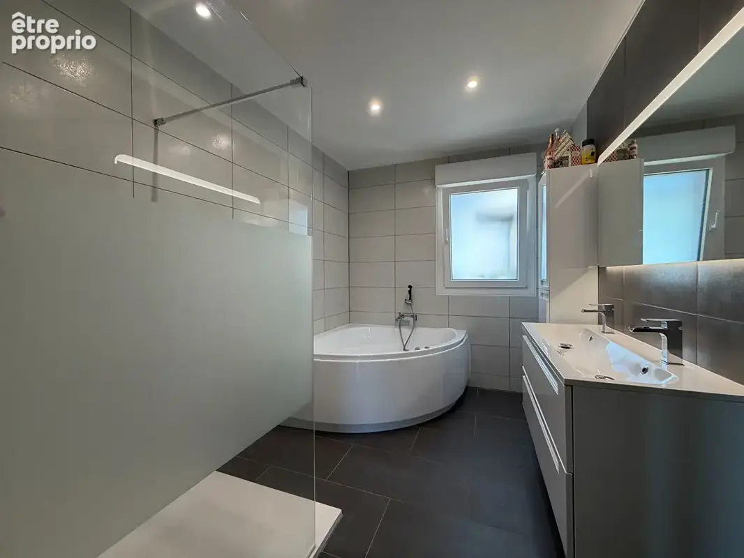 Maison de plain-pied à Kirschnaumen de 2020 6 pièce(s) 127 m2 - photo 11