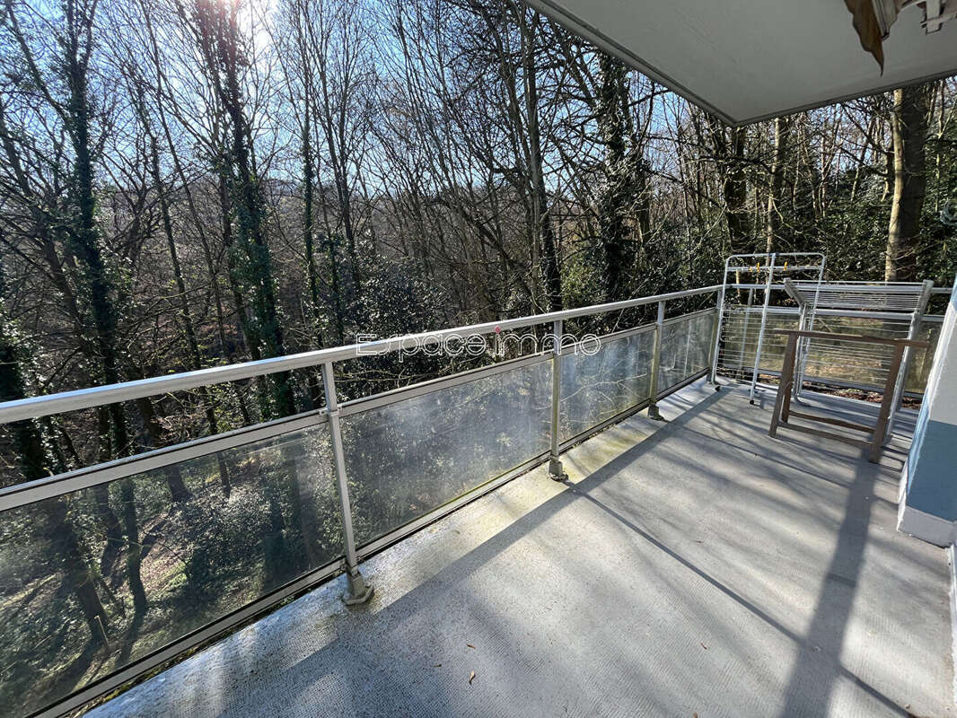 Appartement à MONT-SAINT-AIGNAN