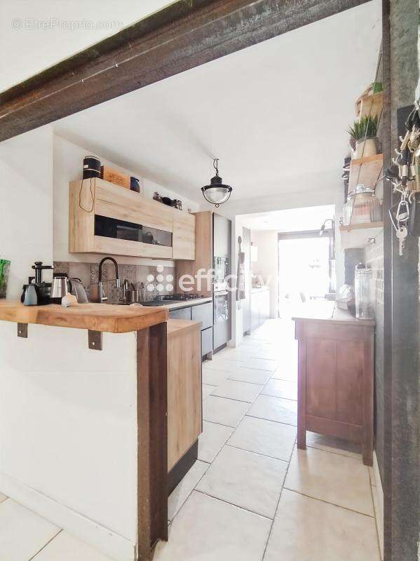 Maison 140 m² à La Rochelle  - photo 3