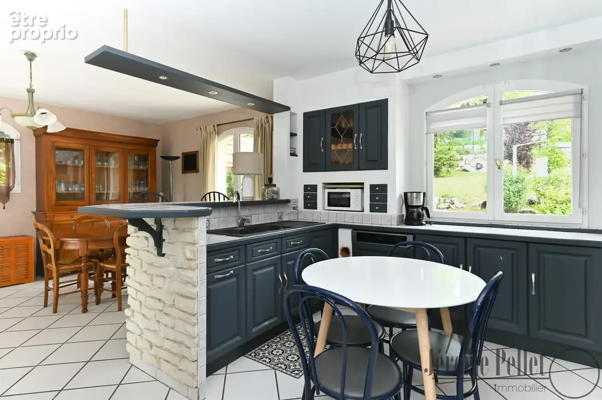 Sur les hauteurs de communay - maison a demi-niveaux - vue exceptionnelle - 110 m2 - photo 8