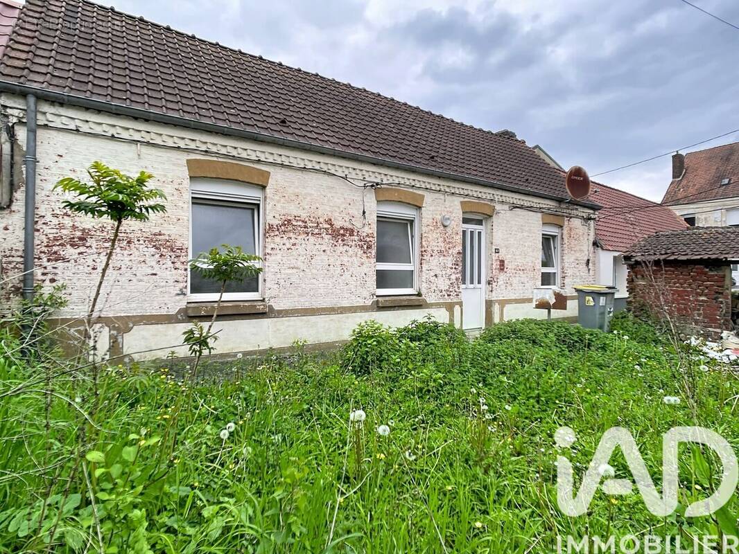 Photo 1 - Maison à LAPUGNOY