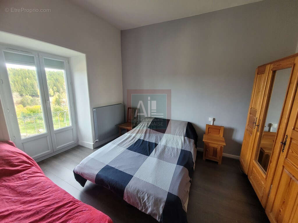 Appartement 350 m² à Grandrieu  - photo 9