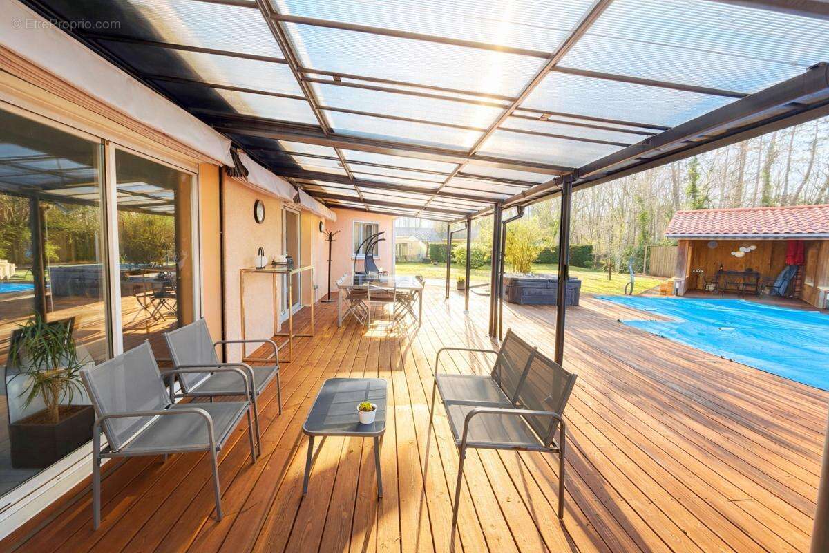 Maison à BELIN-BELIET